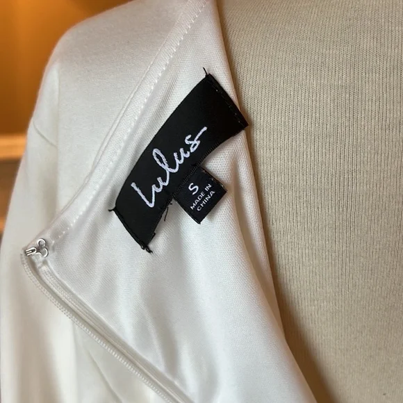 Lulus Bell Sleeve Bodycon - Picture 7 of 10